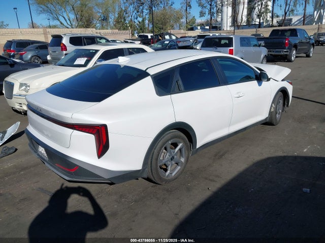 KIA K4 Lxs 2025 3KPFT4DE6SE058896 Image 4