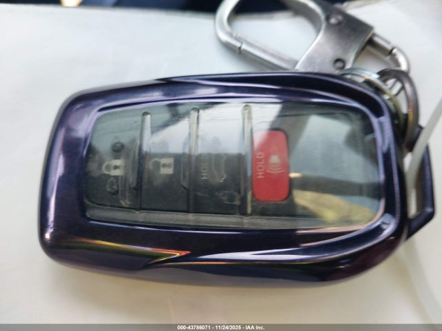 Toyota Rav4 Xle Premium 2022 2T3C1RFV3NC201834 Image 11