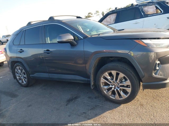 Toyota Rav4 Xle Premium 2022 2T3C1RFV3NC201834 Image 13