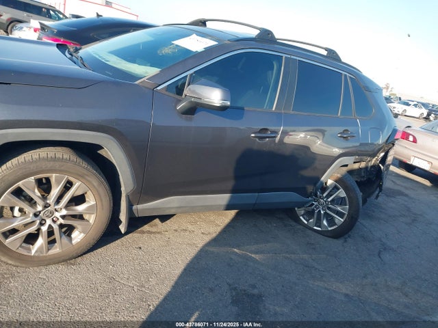 Toyota Rav4 Xle Premium 2022 2T3C1RFV3NC201834 Image 14