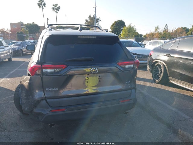 Toyota Rav4 Xle Premium 2022 2T3C1RFV3NC201834 Image 16