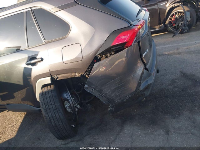 Toyota Rav4 Xle Premium 2022 2T3C1RFV3NC201834 Image 6