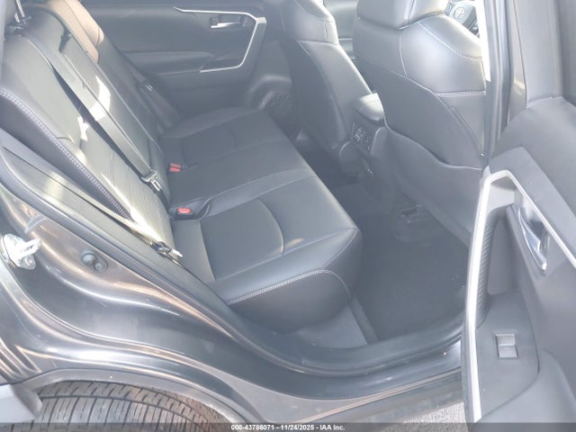 Toyota Rav4 Xle Premium 2022 2T3C1RFV3NC201834 Image 8