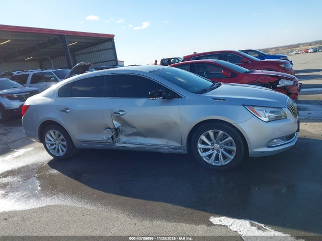 1G4GB5G37FF326188 Buick Lacrosse Leather