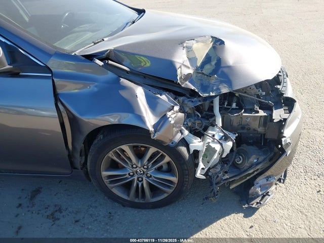 4T1BF1FK0HU368314 Toyota CAMRY SE