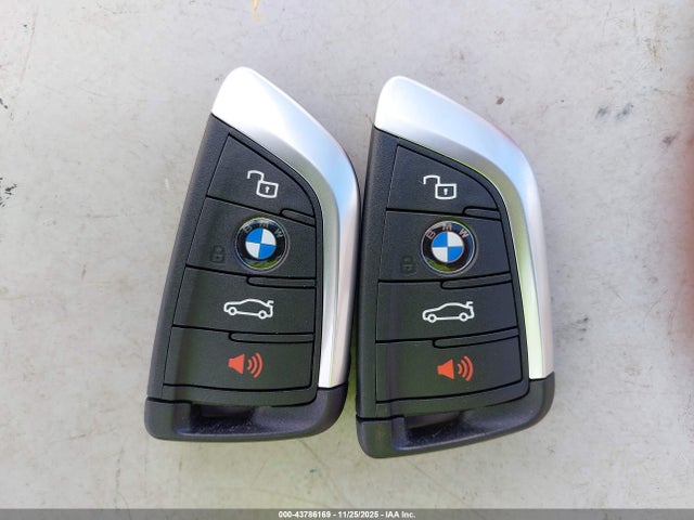 BMW 330I 2025 3MW69CW04S8F82120 Image 11