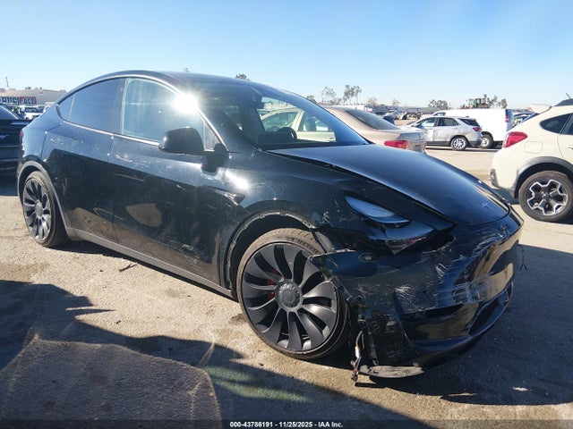 2022 TESLA MODEL Y 7SAYGDEF0NF336360 Photo 0