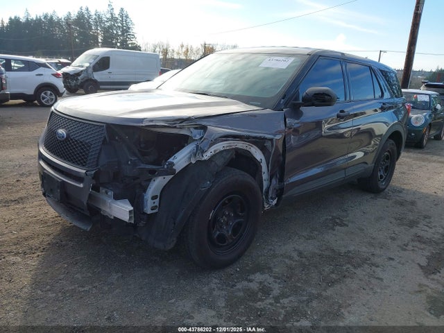 Ford Police Interceptor Utility 2022 1FM5K8AB9NGB04477 Image 2