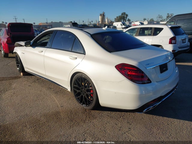 2020 MERCEDES-BENZ AMG S 63 W1KUG8JB4LA531380 Photo 2