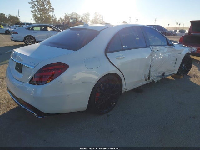 2020 MERCEDES-BENZ AMG S 63 W1KUG8JB4LA531380 Photo 3