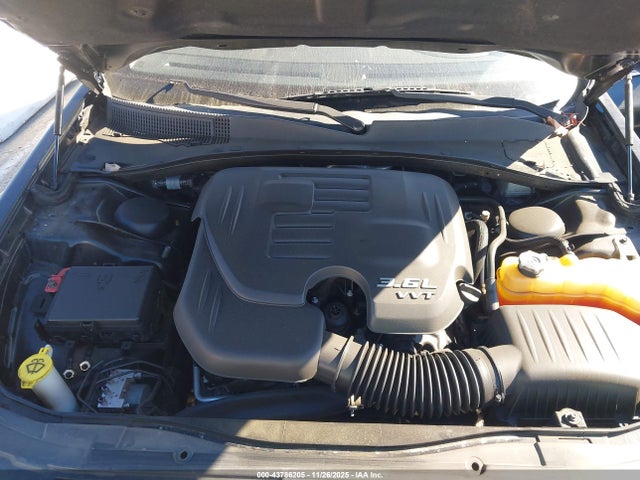 Chrysler 300C 2016 2C3CCAEG9GH351046 Image 10
