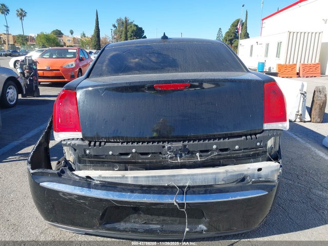 Chrysler 300C 2016 2C3CCAEG9GH351046 Image 16