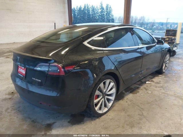 2018 TESLA MODEL 3 5YJ3E1EB5JF081806 Photo 3