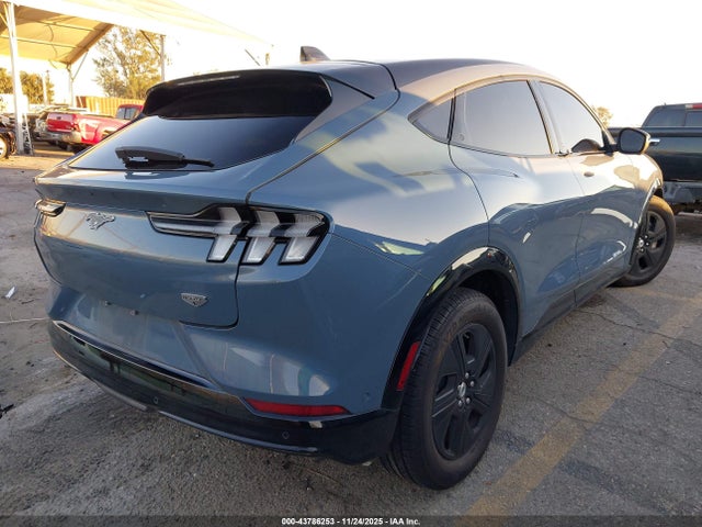 3FMTK2SU8PMA64521 Ford Mustang Mach-e California Route 1