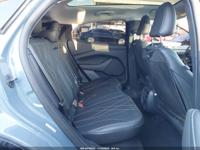 3FMTK2SU8PMA64521 Ford Mustang Mach-e California Route 1