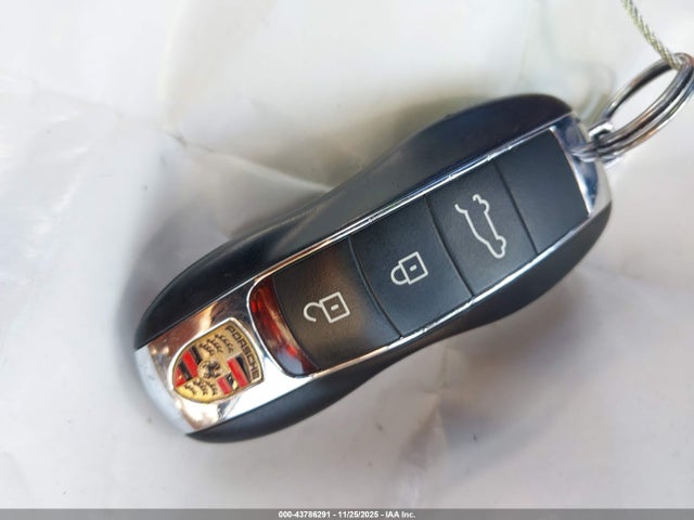 2019 PORSCHE MACAN WP1AB2A58KLB33805 Photo 10