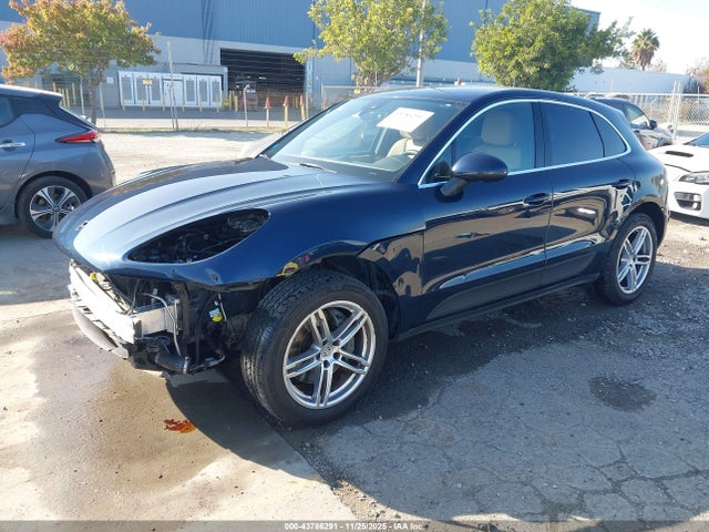 2019 PORSCHE MACAN WP1AB2A58KLB33805 Photo 1
