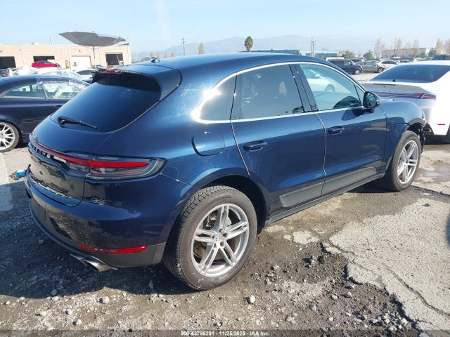 2019 PORSCHE MACAN WP1AB2A58KLB33805 Photo 3