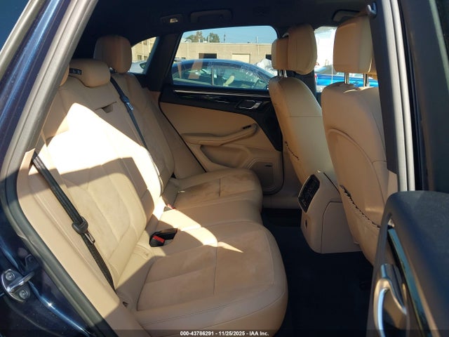 2019 PORSCHE MACAN WP1AB2A58KLB33805 Photo 7