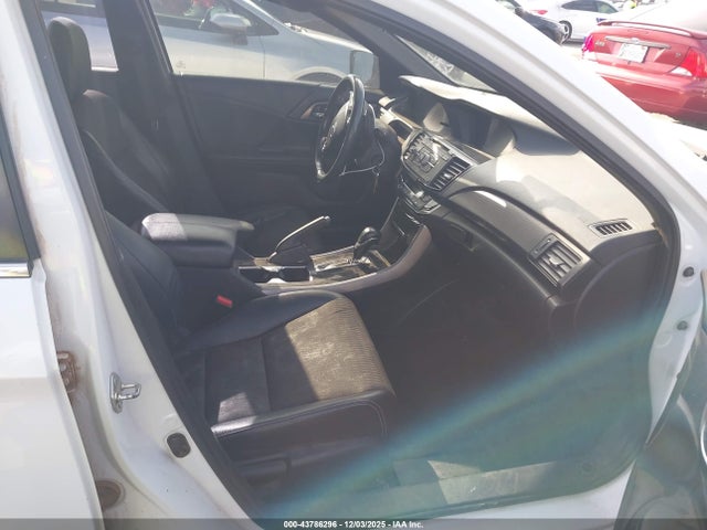 1HGCR2F5XHA107825 Honda Accord Sport