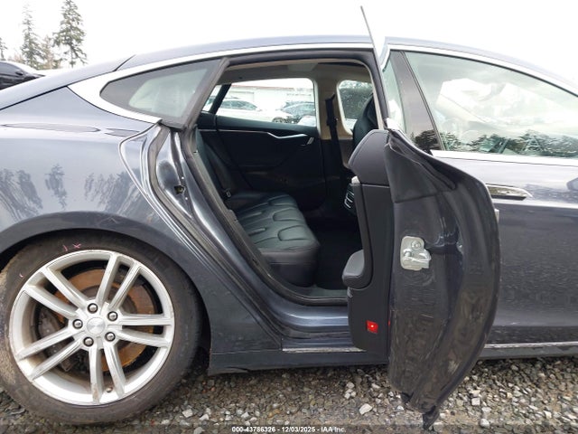 2015 TESLA MODEL S 5YJSA1H29FFP70676 Photo 7
