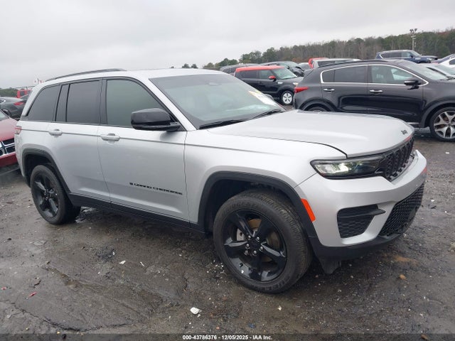 2024 JEEP GRAND CHEROKEE 1C4RJHAG5RC210944