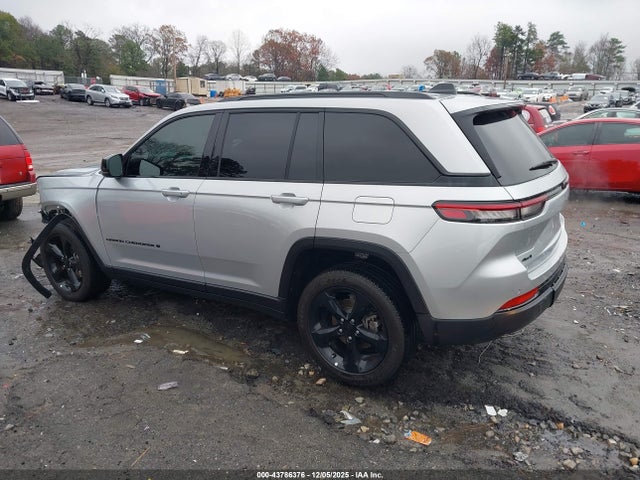 2024 JEEP GRAND CHEROKEE 1C4RJHAG5RC210944 Photo 2