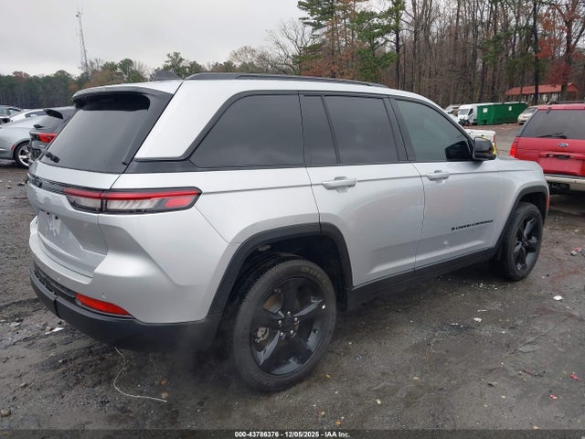 2024 JEEP GRAND CHEROKEE 1C4RJHAG5RC210944 Photo 3