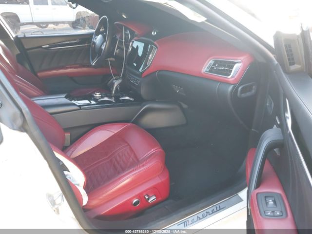 2021 MASERATI GHIBLI ZAM57YSS6M1371982 Photo 4