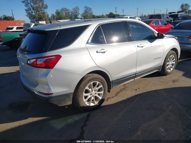 Chevrolet EQUINOX LT 2019 2GNAXKEV4K6115332 Image 4