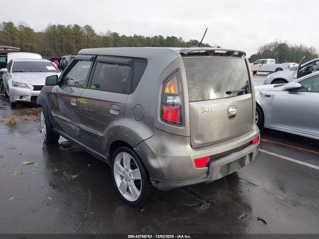 2010 KIA SOUL KNDJT2A20A7028994 Photo 2