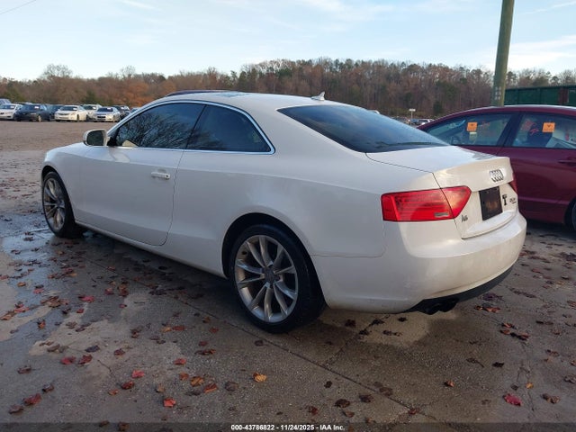 2013 AUDI A5 WAULFAFR9DA042929 Photo 2