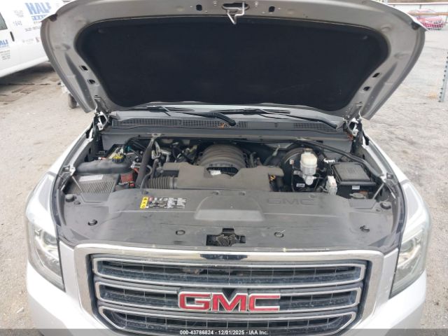 2018 GMC YUKON XL 1GKS2GKC7JR373377 Photo 9