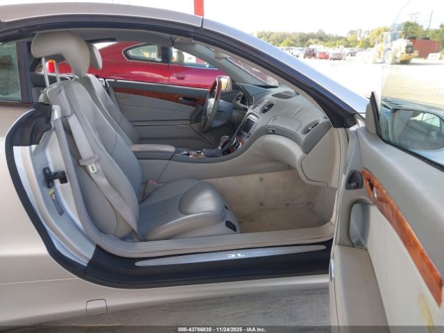 2005 MERCEDES-BENZ SL 500 WDBSK75F45F086991 Photo 4