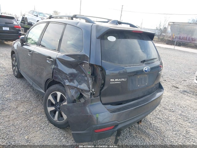 2017 SUBARU FORESTER JF2SJAGC9HH568046 Photo 2