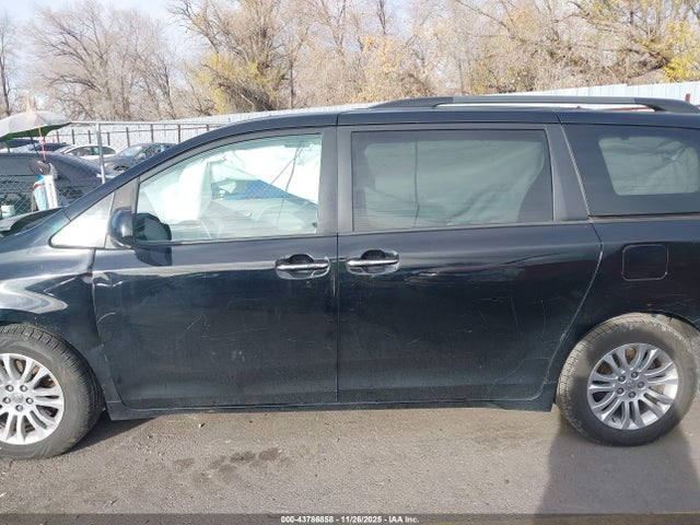 Toyota Sienna Xle 8 Passenger 2015 5TDYK3DC4FS655769 Image 15