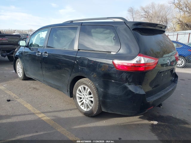 Toyota Sienna Xle 8 Passenger 2015 5TDYK3DC4FS655769 Image 3