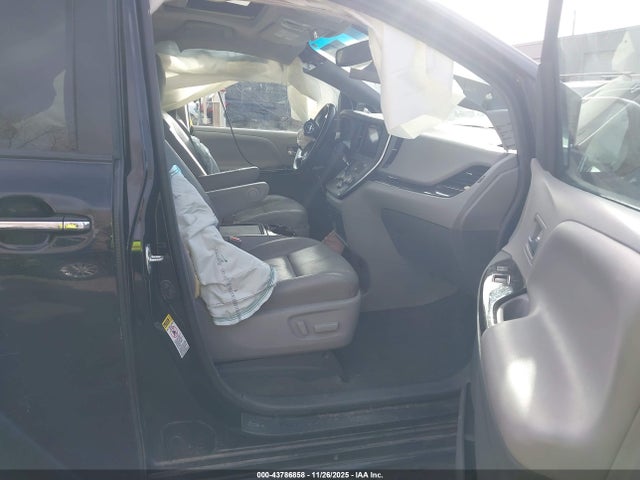 Toyota Sienna Xle 8 Passenger 2015 5TDYK3DC4FS655769 Image 5