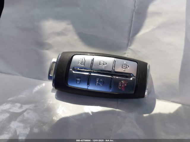 2023 GENESIS GV70 KMUMADTB7PU138167 Photo 10