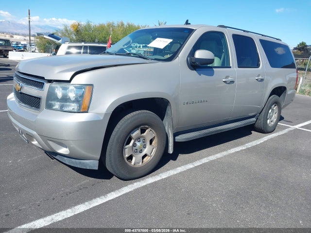 43787000 :رقم المزاد ، 1GNFK163X7J252927 vin ، 2007 Chevrolet Suburban 1500 Lt مزاد بيع