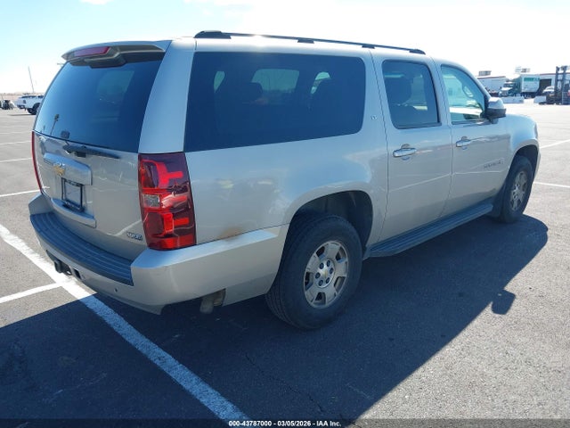 43787000 :رقم المزاد ، 1GNFK163X7J252927 vin ، 2007 Chevrolet Suburban 1500 Lt مزاد بيع