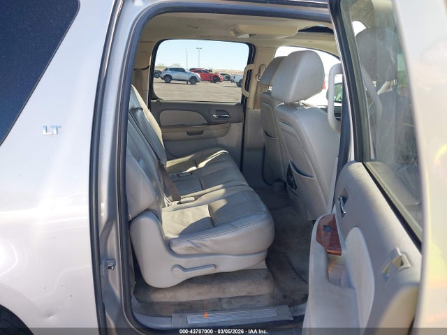 43787000 :رقم المزاد ، 1GNFK163X7J252927 vin ، 2007 Chevrolet Suburban 1500 Lt مزاد بيع