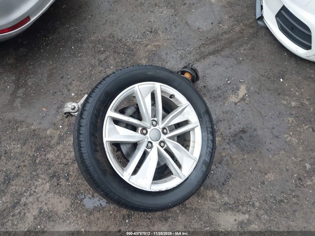 2016 Audi Q3 2.0t Premium Plus მანქანა იყიდება აუქციონზე, vin: WA1EFCFS7GR022334, აუქციონის ნომერი: 43787012