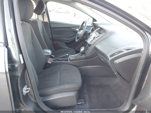 2015 FORD FOCUS 1FADP3K21FL294289 Photo 4