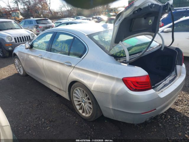 2011 BMW 535I WBAFU7C57BC876769 Photo 2