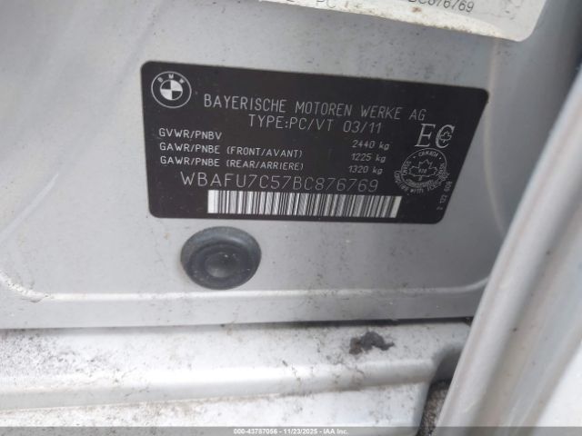 2011 BMW 535I WBAFU7C57BC876769 Photo 8