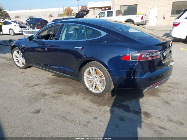2014 TESLA MODEL S 5YJSA1S11EFP36911 Photo 2