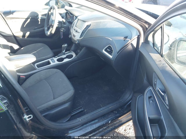 Продажа на аукционе авто 2018 Chevrolet Cruze Ls Auto, vin: 1G1BC5SM2J7136323, номер лота: 43787124