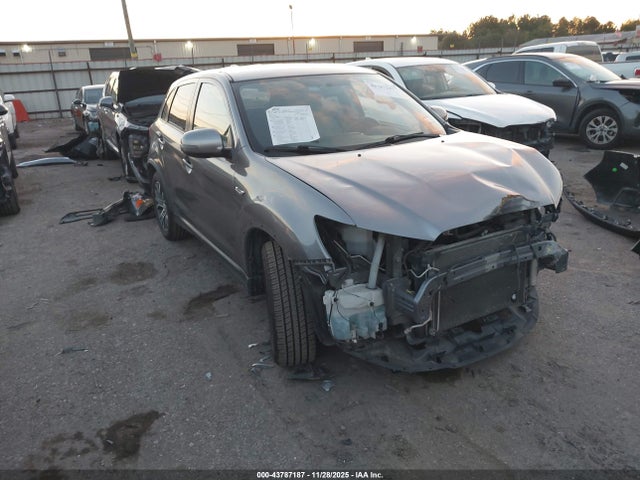2018 MITSUBISHI OUTLANDER SPORT JA4AP3AU7JU022651 Photo 0