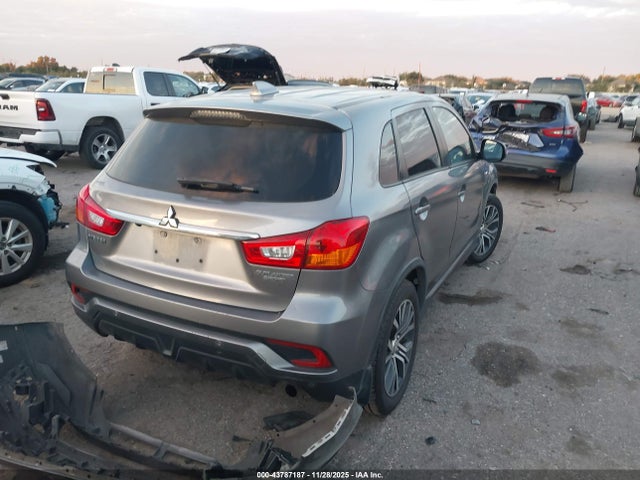 2018 MITSUBISHI OUTLANDER SPORT JA4AP3AU7JU022651 Photo 3